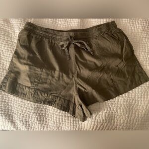 Universal Thread Khaki Women's Cargo Shorts